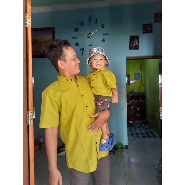 KEMEJA COUPLE AYAH &amp; ANAK WARNA HIJAU LIME KATUN SIGARET PREMIUM(HARGA SATUAN)