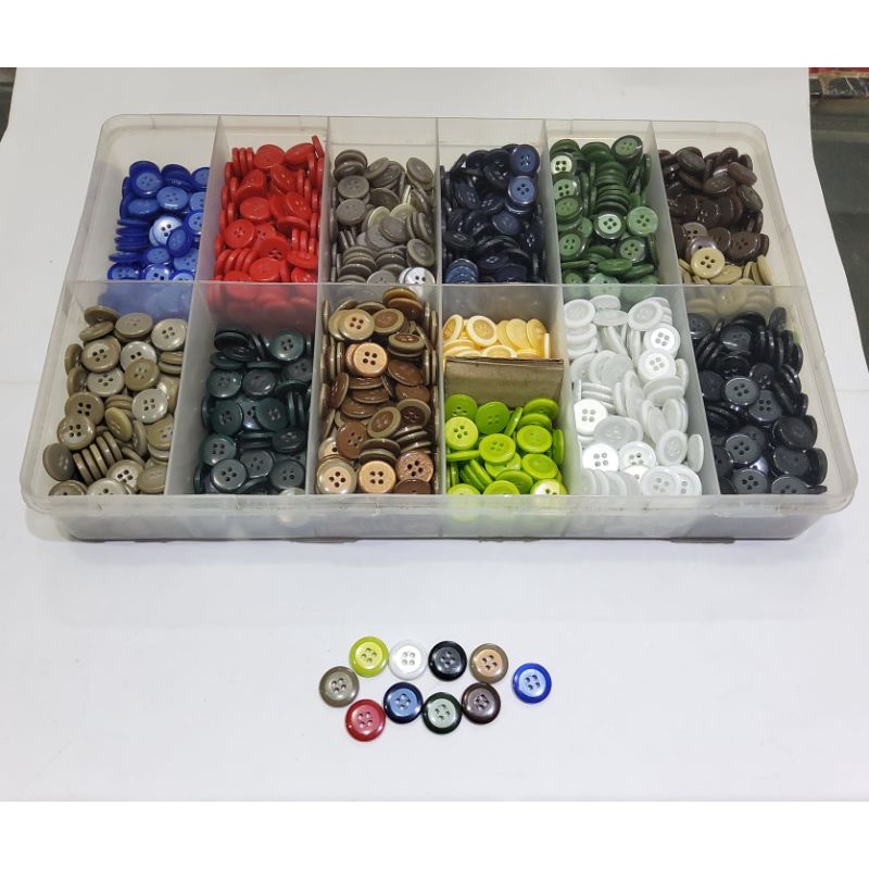 kancing kemeja lapis kecil