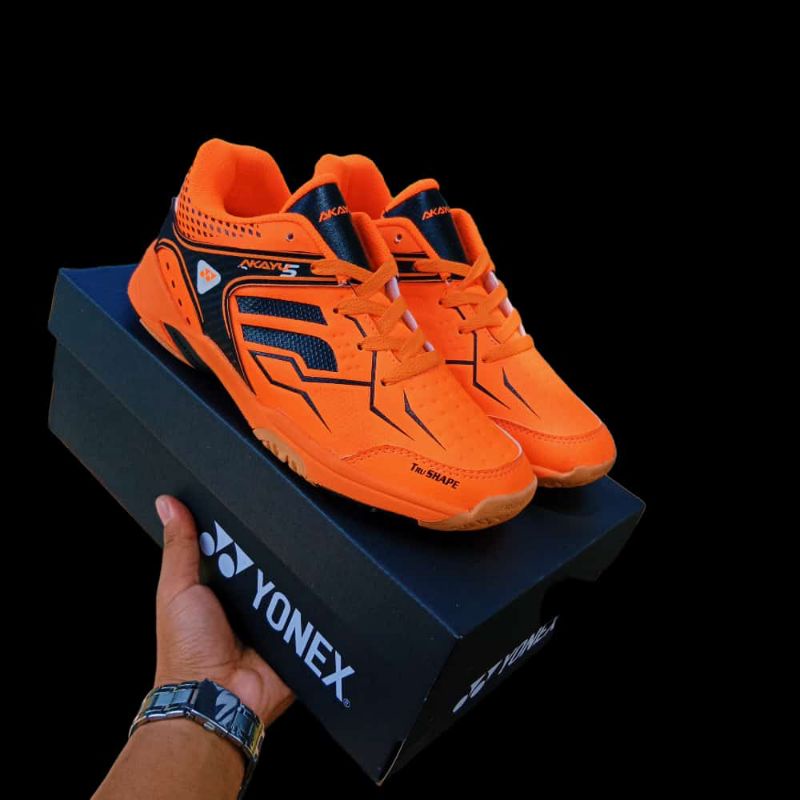 Sepatu Badminton Yonex Akayu