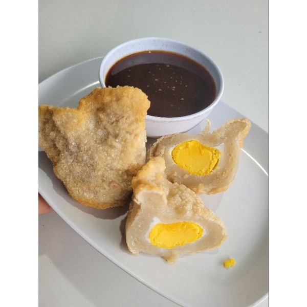 

pempek telok besak (pempek kapal selam) asli ikan tenggiri ,tidak campuran