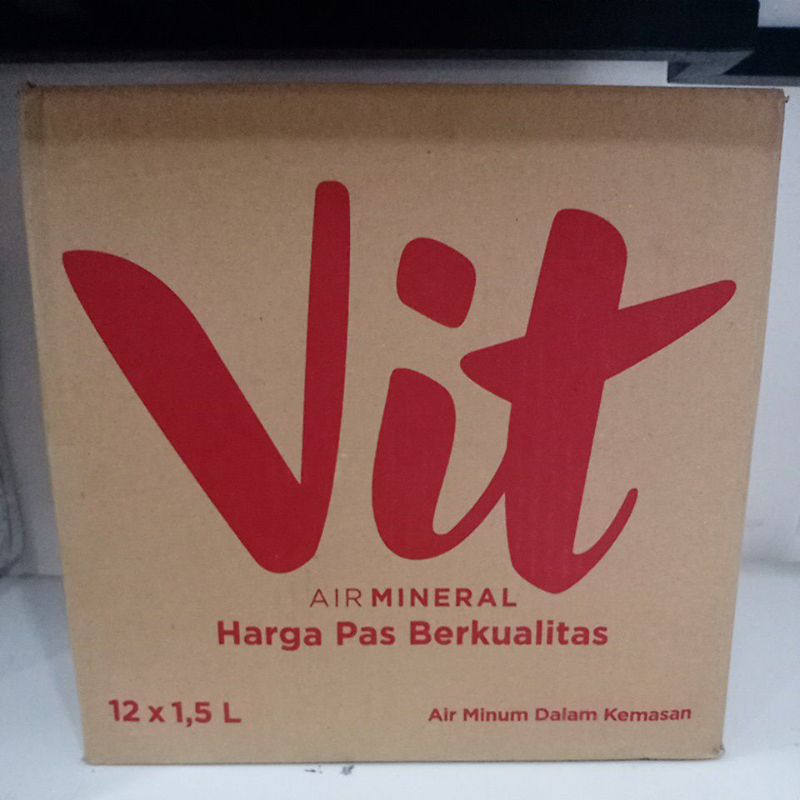 

VIT 1500 ML 1500ML DUS KARTON / AIR MINERAL VIT 1,5 LITER 1,5L (1DUS ISI 12BOTOL)