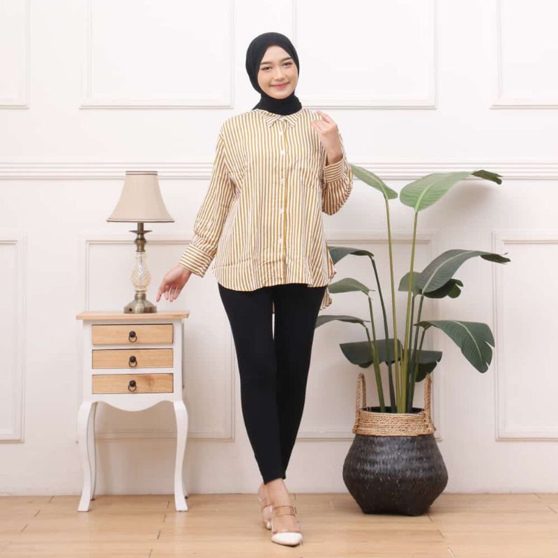Kemeja wanita oversize rayon motif salur