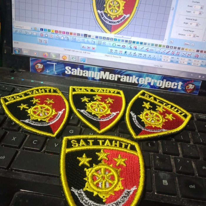 Emb Badge Bordir Komputer Velcro Custom