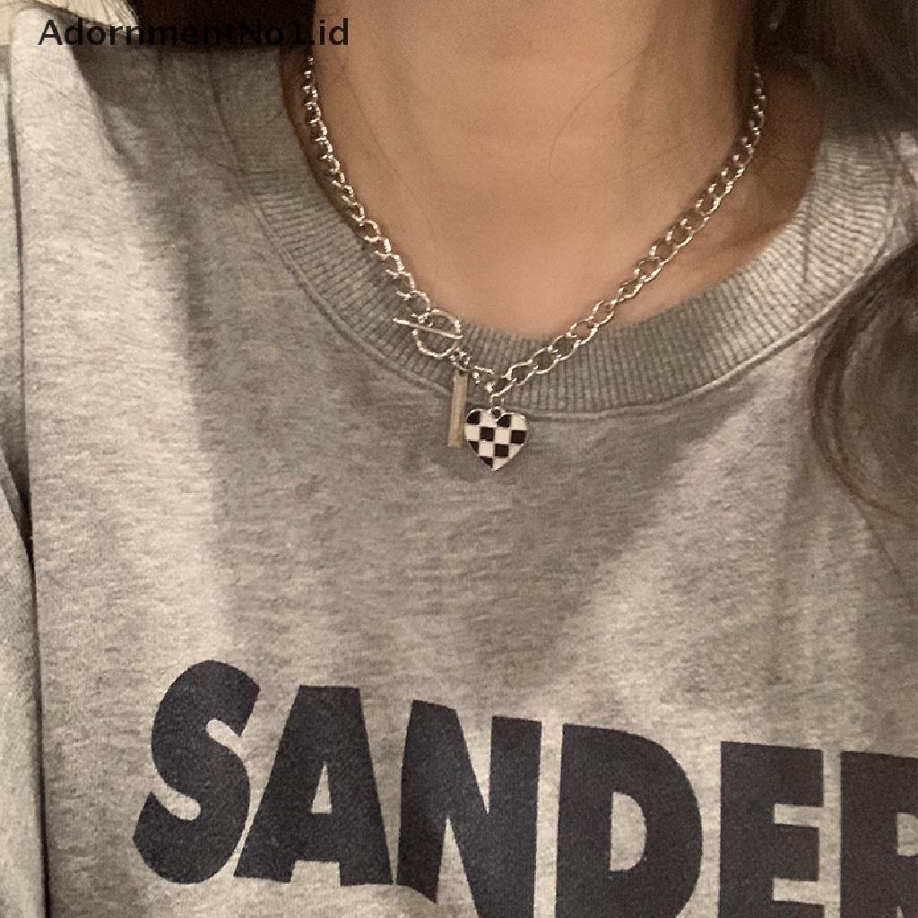 [AdornmentNo1] Personalized Necklace Checkerboard Love Pendant Necklace Desain Sense Sweater Canggih Rantai Tulang Selangka Ins Hip-Hop Necklace [ID]