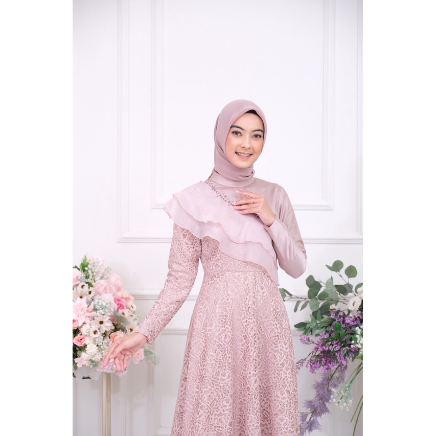 (PRE-ORDER) Dahlia Dress Brokat