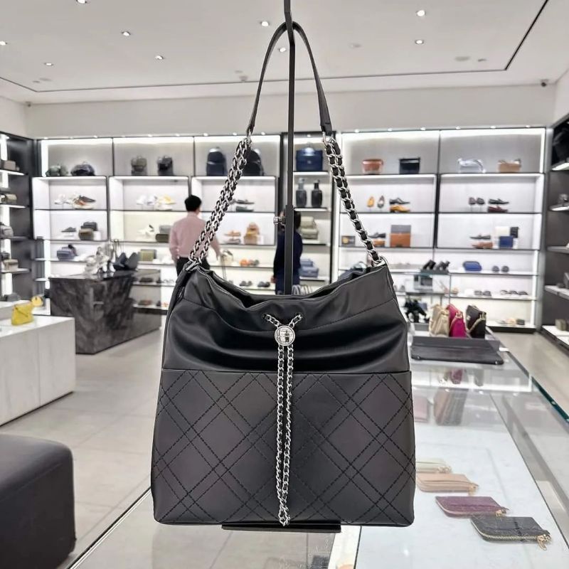 PDRO Cala Quilted Drawstring Tote