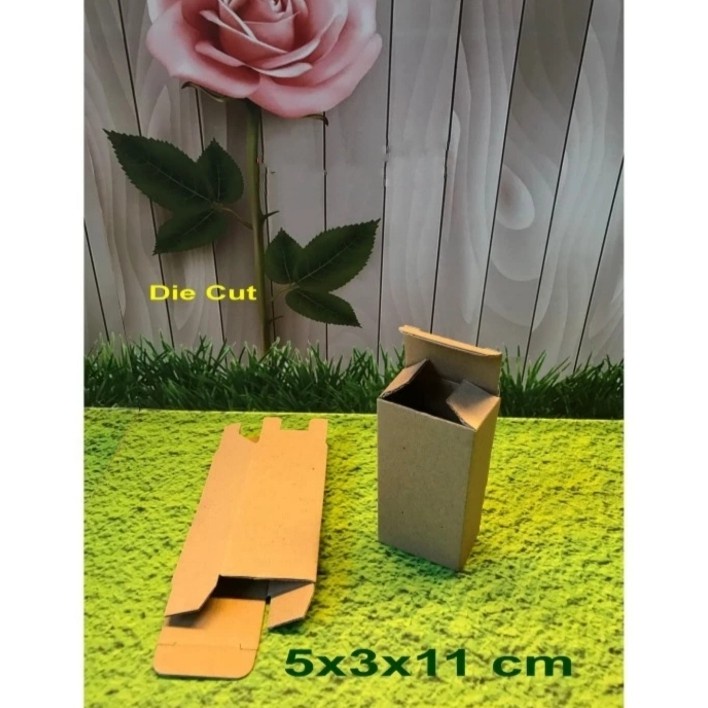 

Kardus Uk.5x3x11 cm.........Die Cut