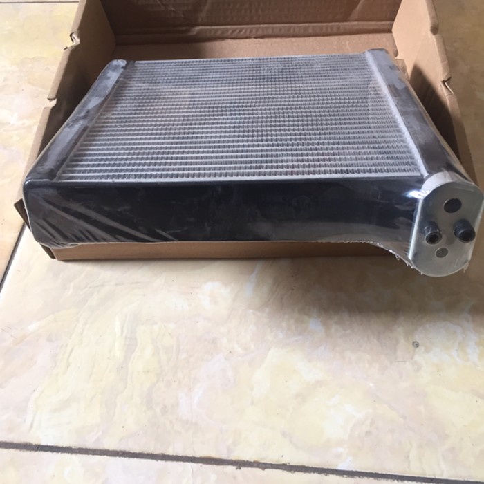 EVAPORATOR XOVER SX4 SX-4 X OVER X-OVER EPAPORATOR EFAPORATOR AC MOBIL