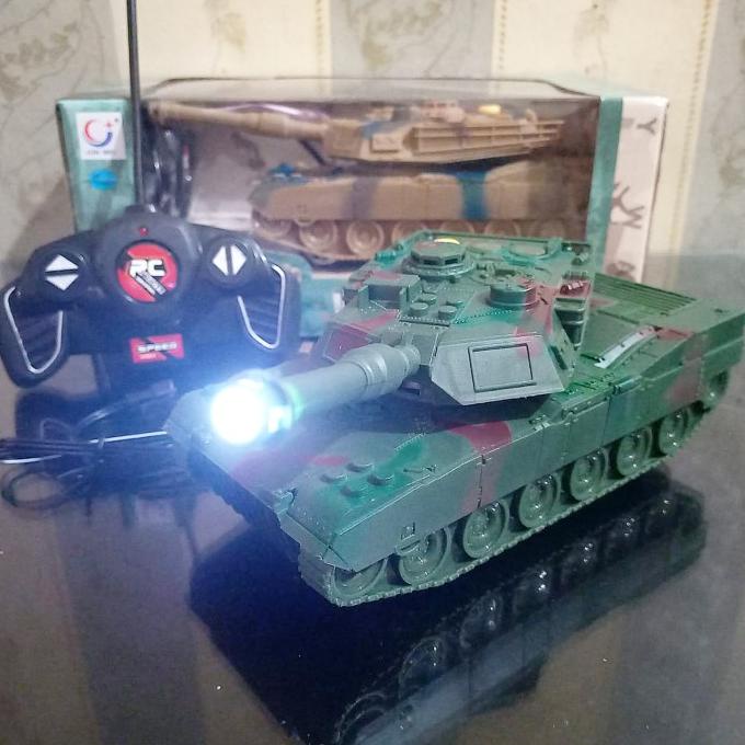 Mainan Tank Remote Control RC War Tank Remot bisa Battle Tembak Peluru