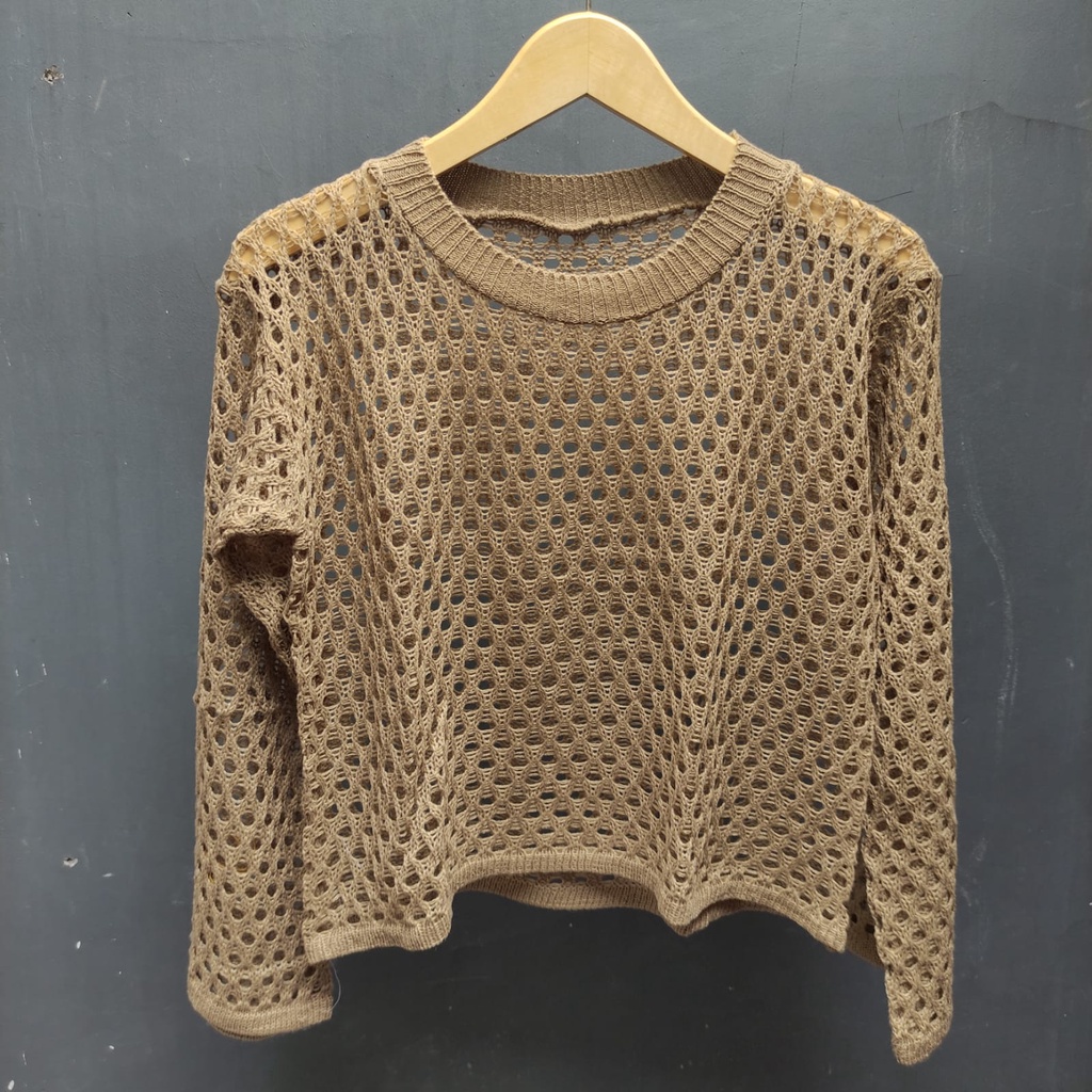 Crop Top Rajut Jaring/outer rajut jaring