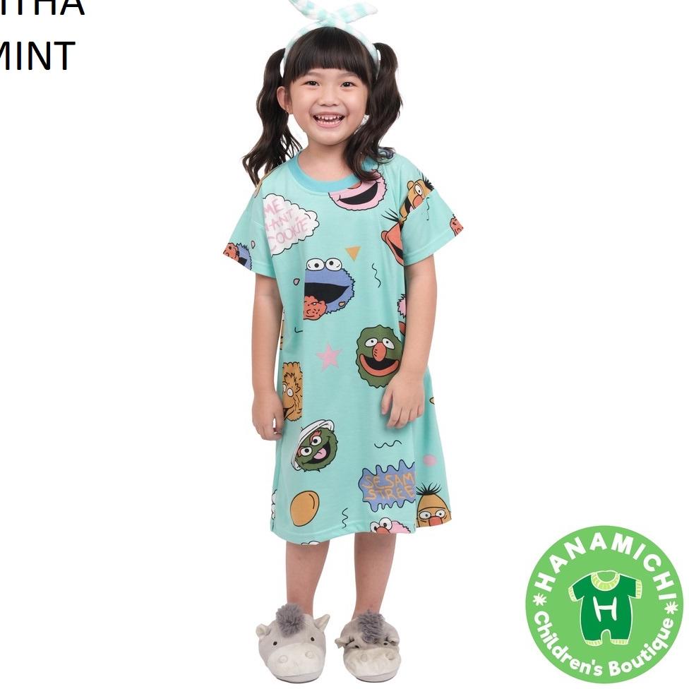 Hanamichi PITHA Dress Anak Lengan Pendek Full Print –BIR.10Ja23ᶻ