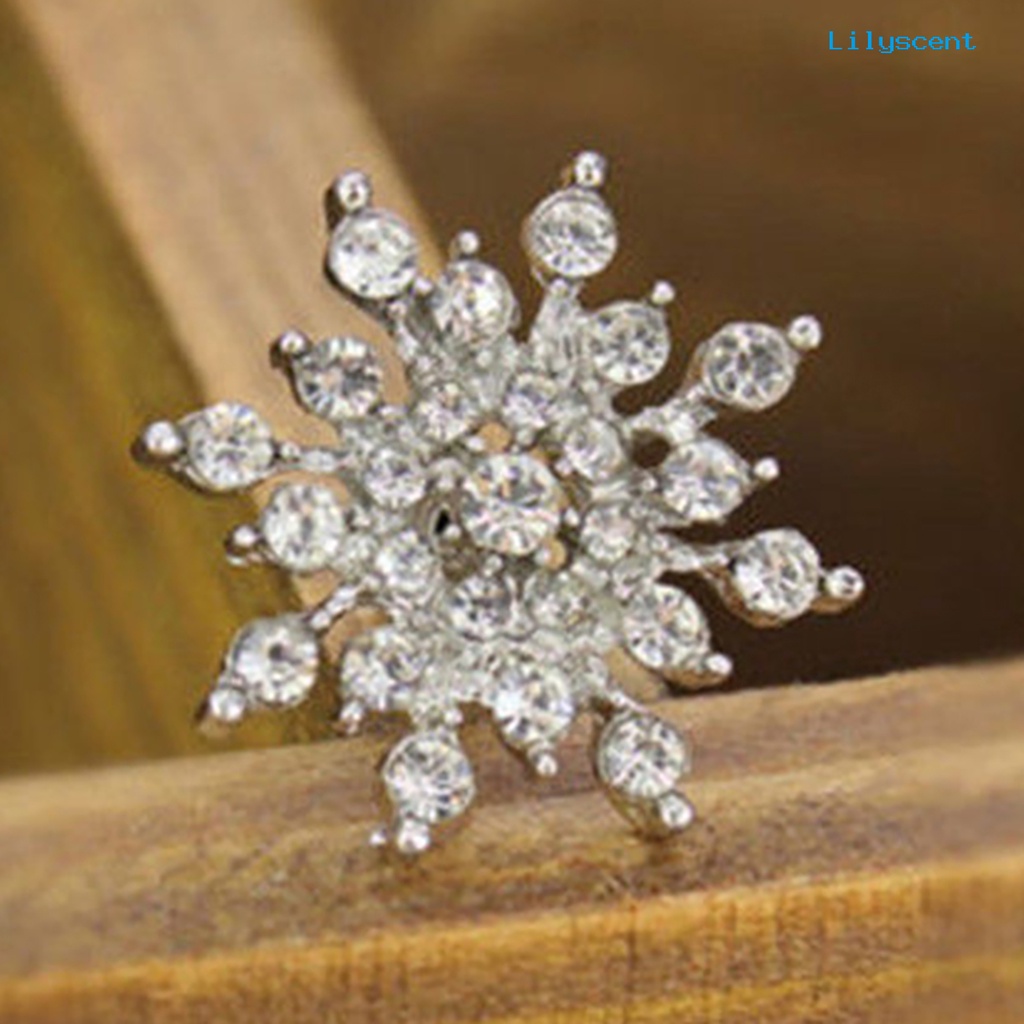 [LS] 1pasang Wanita Fashion Elegan Snowflake Berlian Imitasi Anting Ear Studs Perhiasan Hadiah Untuk Pakaian Sehari-Hari