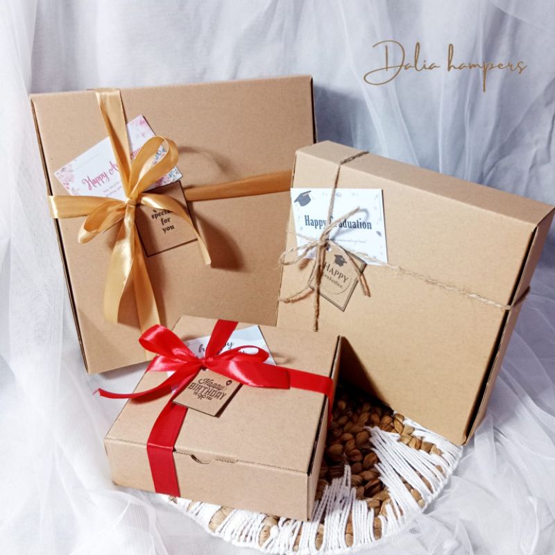 

Box hampers / Box Polos