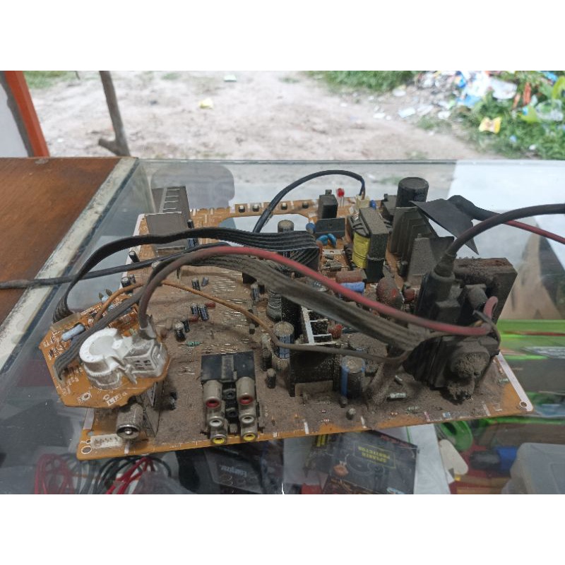 Mesin tv Sharp 21 inch slim