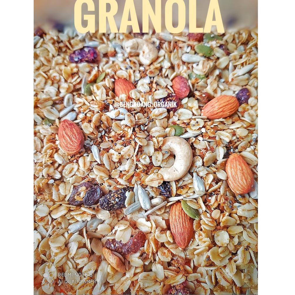 

Xva97 SUPER GRANOLA (14 MIX) 250GR - Vanilla Flavour, Rolled Oat, Almond, Cranberry, Cashew, Pumpkin seed, Flaxseed ,.,.,.,,