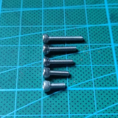 Baut M2.5 Hex L stainless