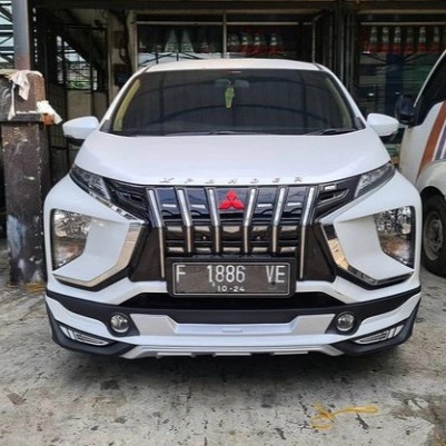 GRILL DEPAN XPANDER MODEL ALPHARD