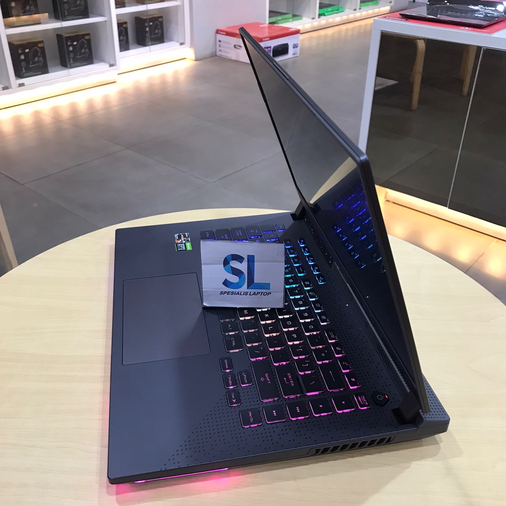 ASUS ROG STRIX G15 G513RM RYZEN 7 6800H 32GB 1TB SSD RTX3060 300Hz WINDOWS 11