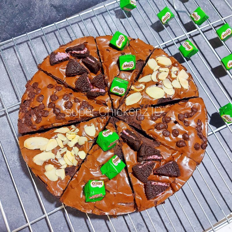 

fudgy brownies pizza premium