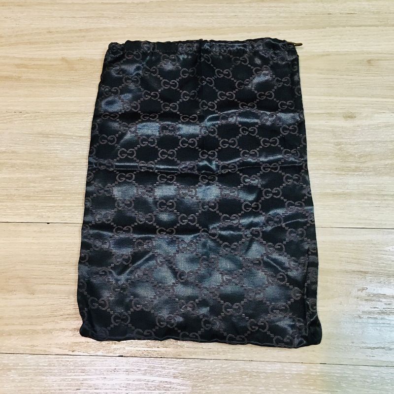 dustbag GUCCI medium authentic