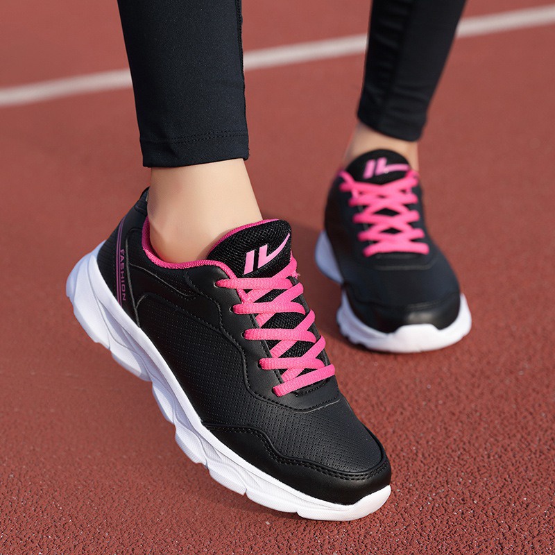 Sepatu Jogging Wanita Simple Sepatu Olahraga Perempuan Fashion Sport Shoes Running Terbaru SP-236