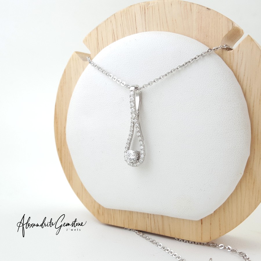 AG Jewellery D1221003 - Liontin Emas Berlian GIA Certificate