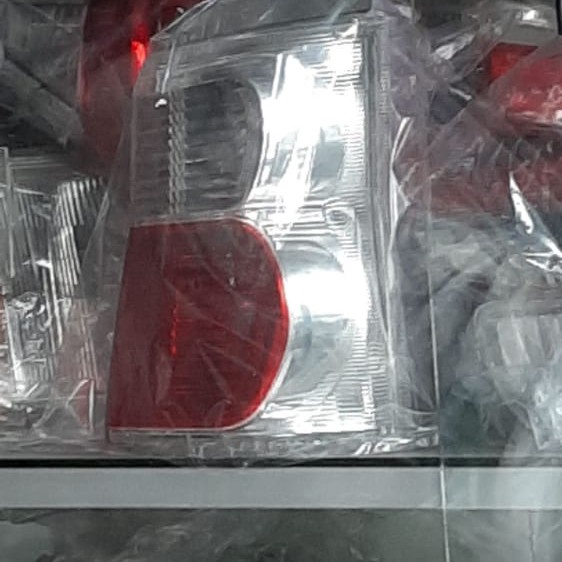 {BEKAS} stoplamp lampu belakang kanan Daihatsu Luxio original Limited