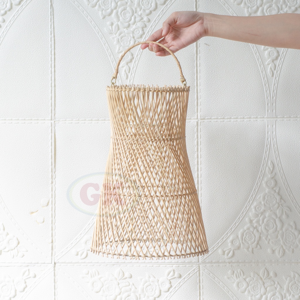 Kap Lampu Gantung Rotan BASIC 23 - Lampu Hias Rotan Cafe