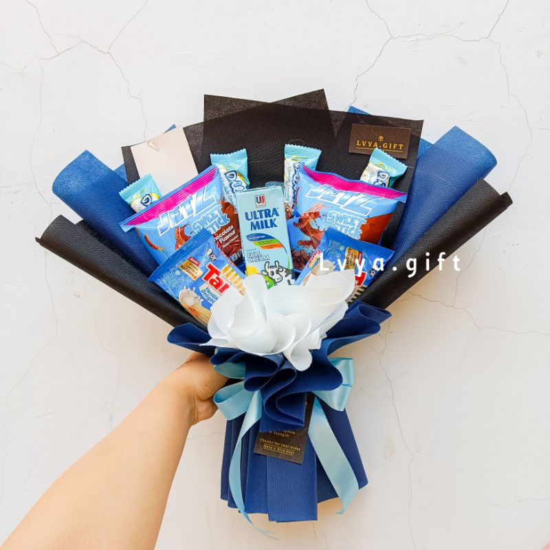 (SNACK 0070) Lvya.gift Snack Bouquet serba biru || buket snack jajan biru || Buket snack biru || Blue snack Bouquet Buket snack wisuda | Buket snack ulang tahun | Buket anniversary | Buket hari guru | Buket hari ibu | hadiah wisuda | kado ulang tahun