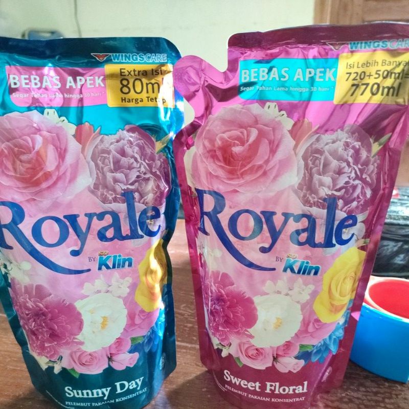 ROYALE PELEMBUT PAKAIAN 720+80/720+50ML
