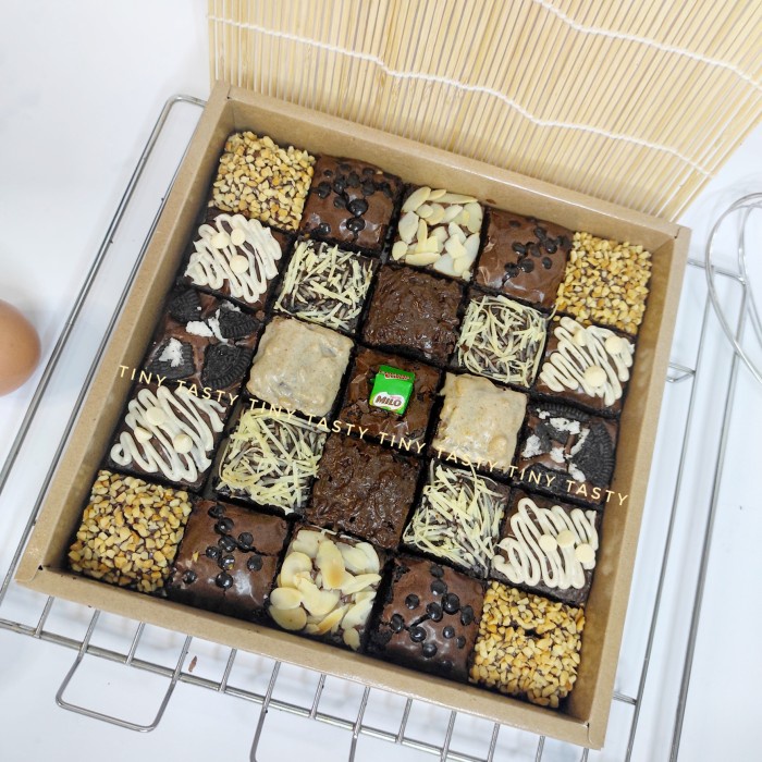 

Hampers Natal Premium Mix Topping Brownies Sekat