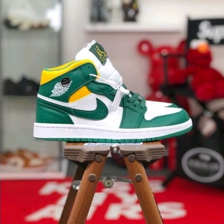 Nike Air Jordan 1 Mid &quot;Green Yellow&quot;