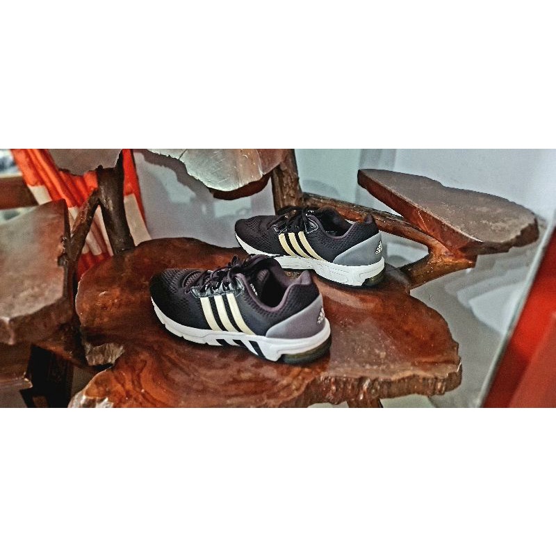 ADIDAS EQUIPMENT 10 ORIGINAL  (PRELOVED)