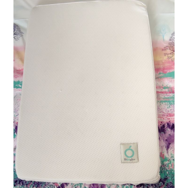 Dooglee Matras Latex / Kasur Box Bayi Latex Dooglee PRELOVED