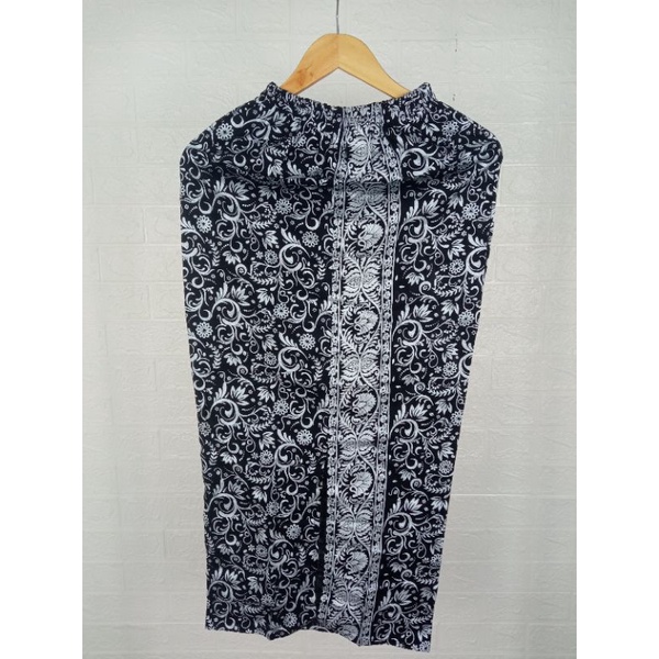 Rok Bali Prada Motif Bunga Sandat Grosir Murah