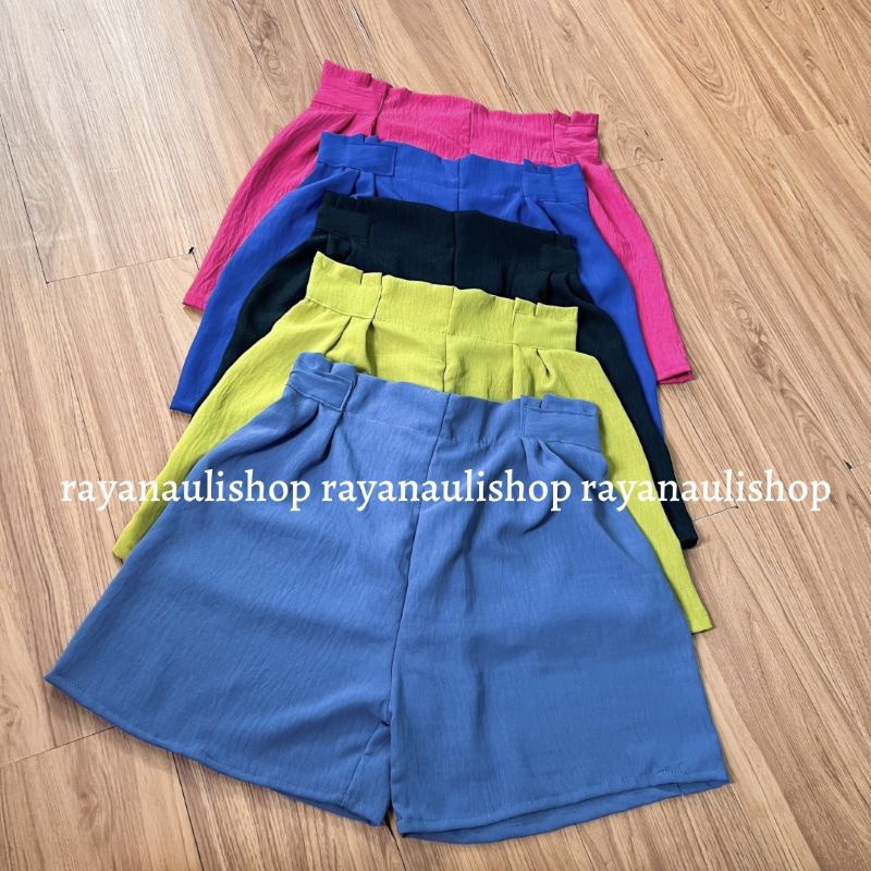 Celana pendek rempel / pita