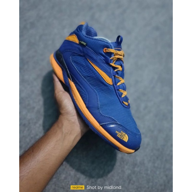 Sepatu Hiking TNF Goretex Second Size 40/41