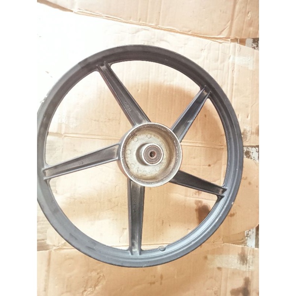 velg belakang suzuki smash palang 5 meros.