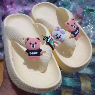 GOLFER/ Sandal  karet  jepit tebal model ke kinian untuk perempuan kecil dan tanggung motif beruang