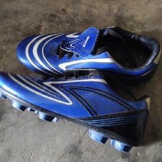 Sepatu Bola weston ori