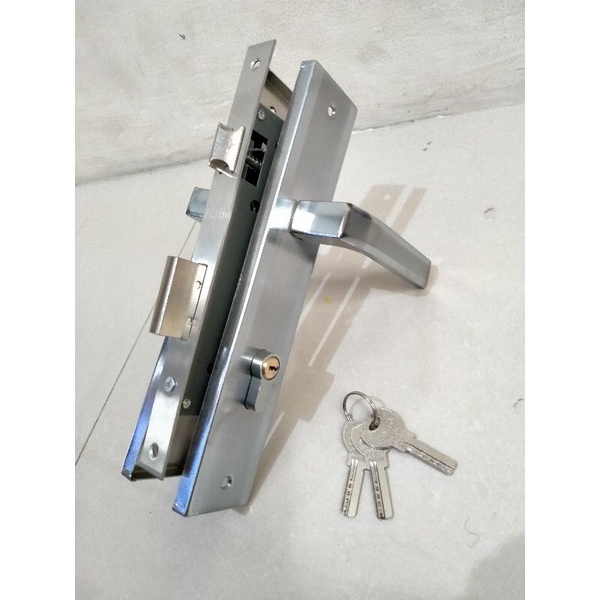 Handle pintu besar kunci pintu komplit minimalis