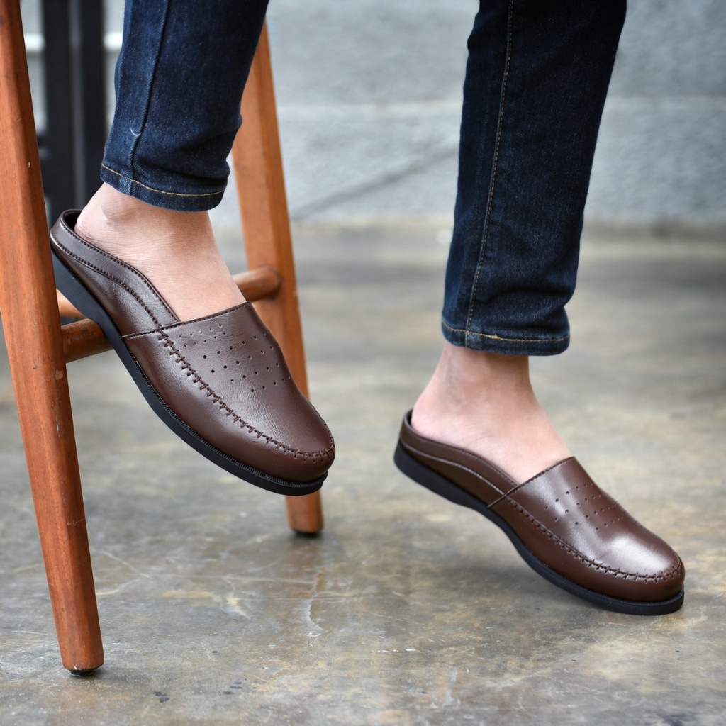 RIONZ X HUNTER - Sepatu Casual Slip On Pria Mules Kulit PU Asli Black Brown Semi Formal Kasual Tutong Bustong Hitam Coklat Kondangan Pesta NIkahan Kantor Gaya Kekinian Terlaris Terbaru Murah