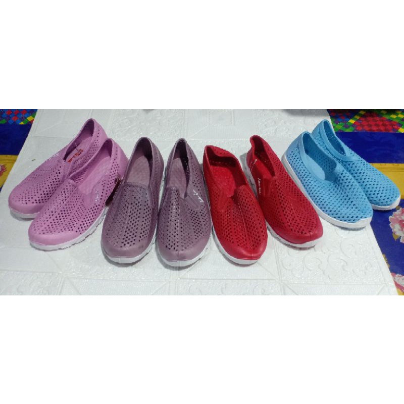 GOS NEW ERA LB 10061 SEPATU KARET ANTI SLIP ON WANITA NEW ERA