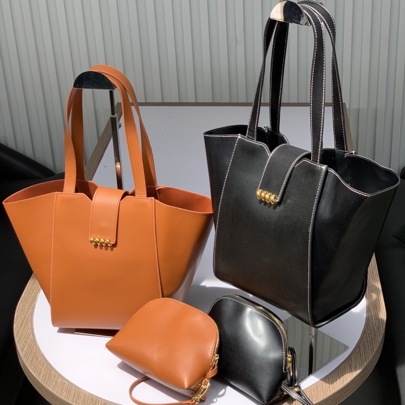 CK CHAIN TOTEBAG