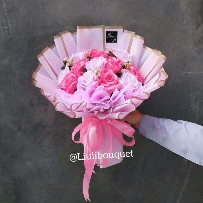 BuketBunga//BuketBungaMawar//BuketBungaMawarArtificial//BuketCustom