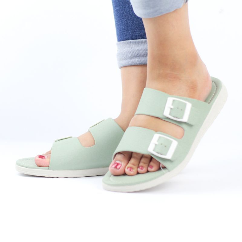 Sandal Wanita Remaja Model Terbaru Kekinian Terlaris Motif Gesper Ban Dua