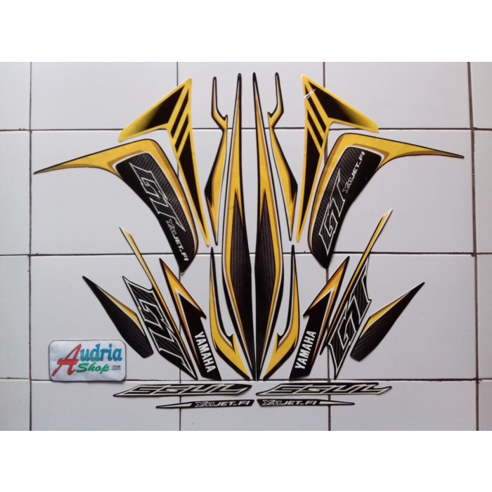 

TERLARIS | Striping Stiker Motor Yamaha Mio Soul GT Street 2013 Hitam-Gold
