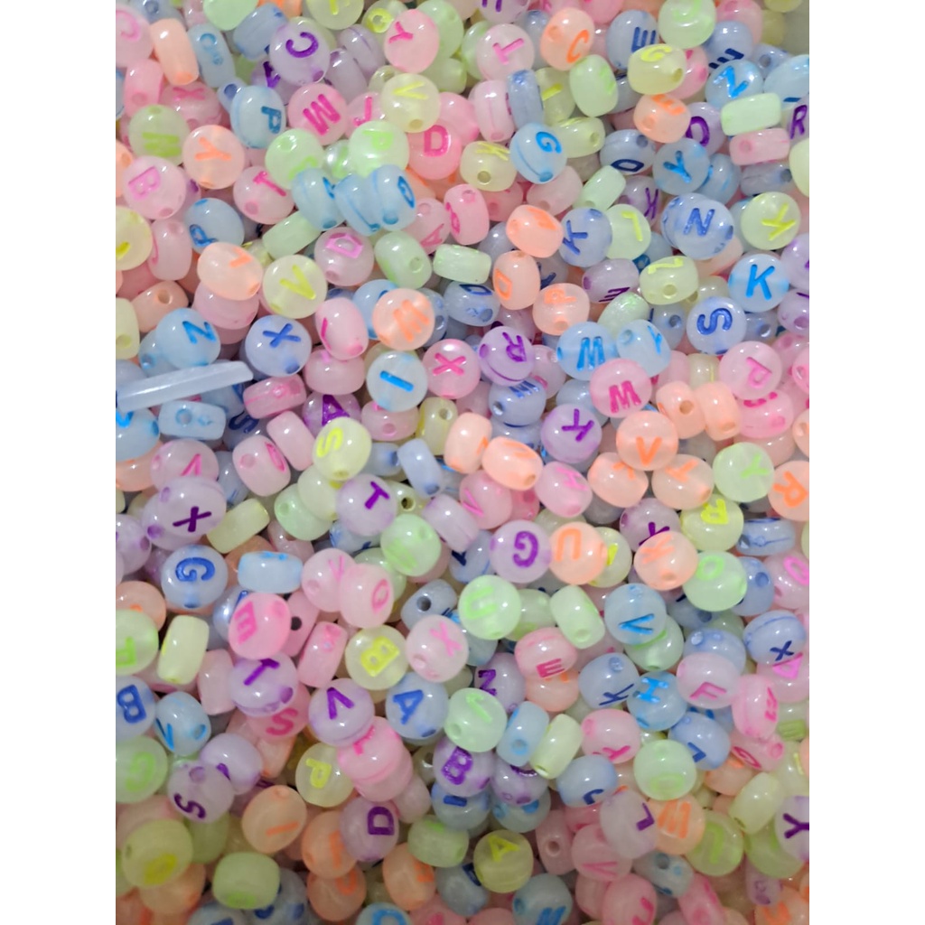 MOTE ABJAD BULAT GEPENG GLOW IN THE DARK 6MM 1 PON