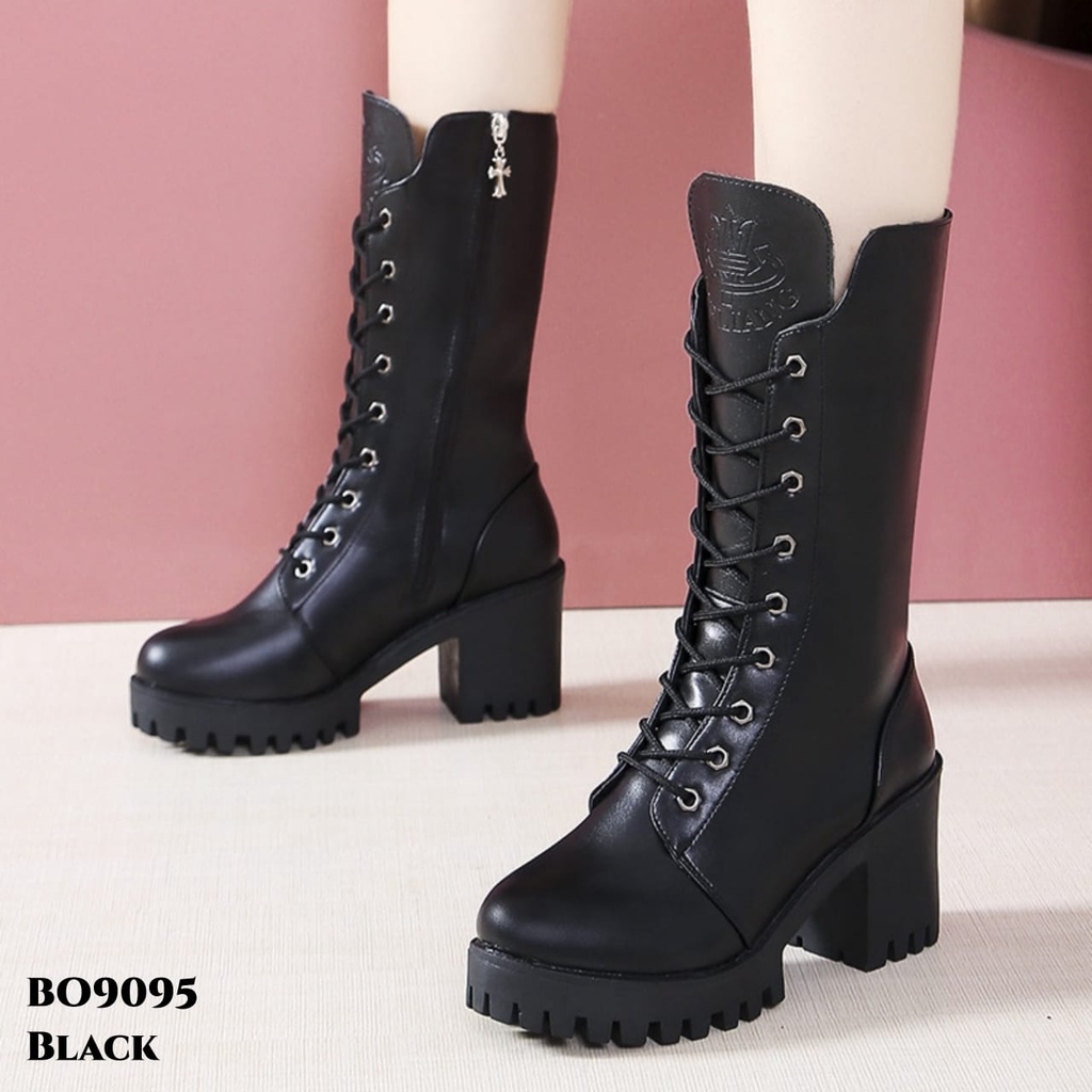 WYN SEPATU BOOTS FLAT KOREA MODEL ELEGANT &amp; FASHIONABLE BO9095