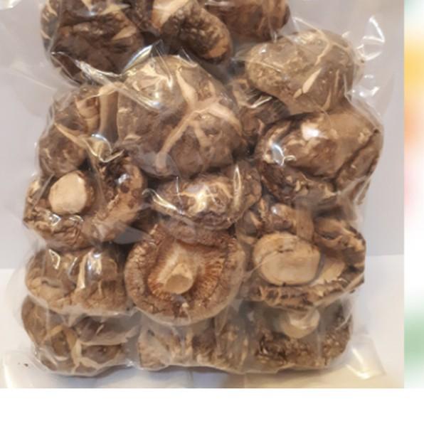 

♥ r hioko shitake yoko ukuran 3-4 cm 3-4cm 500 gram gr r kering ➥